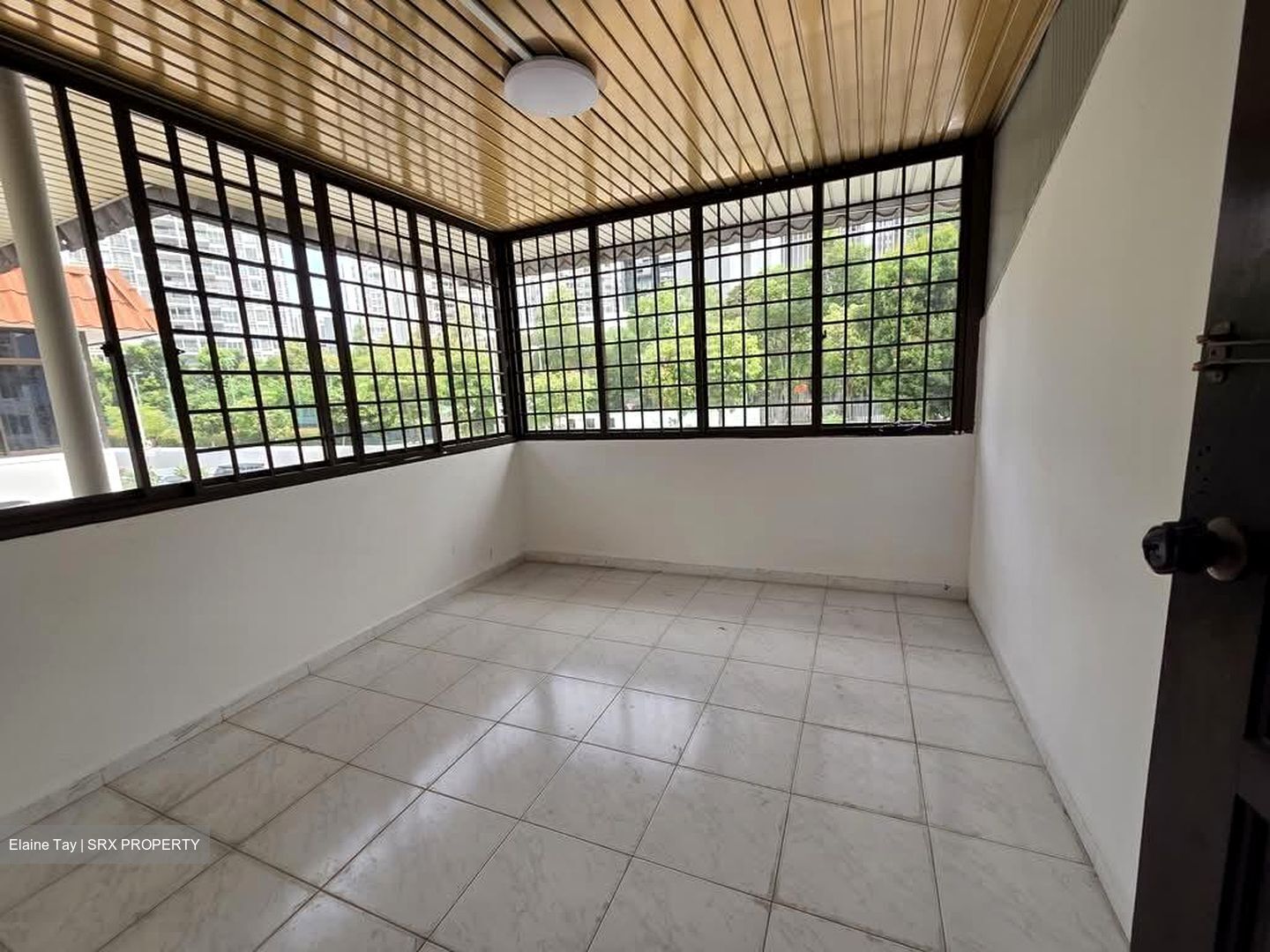East Coast Road (D15), Terrace #557816541
